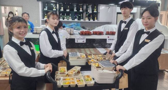 馬公高中觀光科成果發表　學生以飛機餐分享「旅程」 | 華視新聞