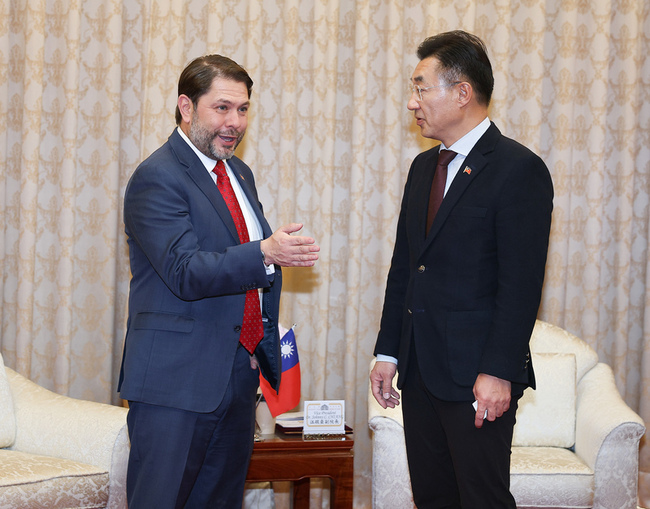 接見美參議員加勒戈　江啟臣盼解決台美雙重課稅問題 | 華視新聞