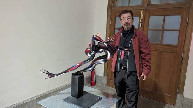 從鶯歌到好萊塢　藝術家王尋向動畫取經創新雕塑 | 華視新聞