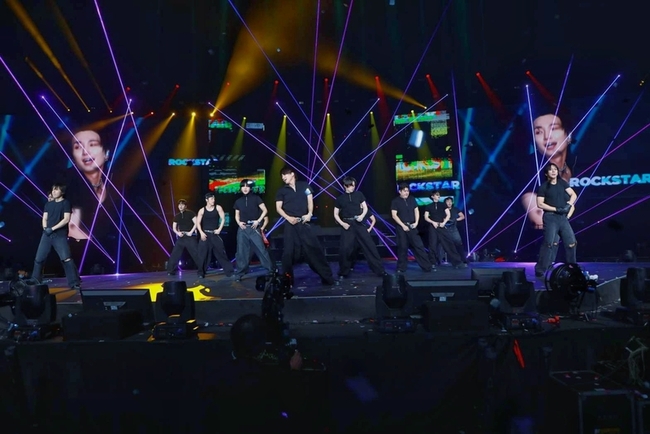 韓團SUPER JUNIOR高雄開唱 嗨喊「我們回家了」 | 華視新聞