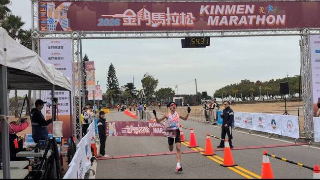 金門馬落幕　在地選手林于辛10公里男子組奪冠 | 華視新聞