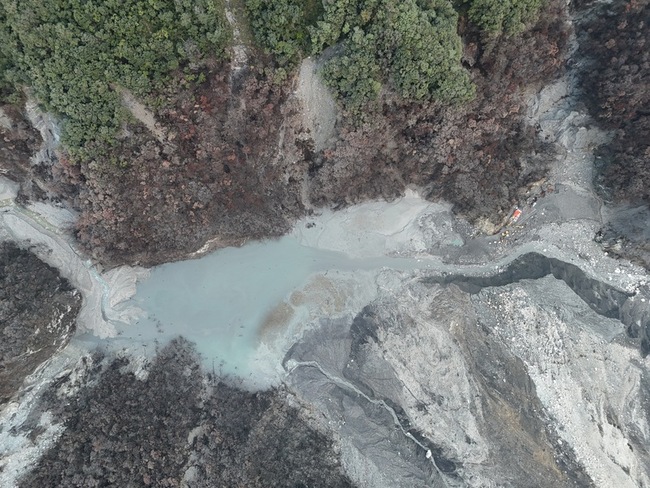 馬太鞍溪堰塞湖湖水幾見底 壩體降挖階段任務完成 | 華視新聞