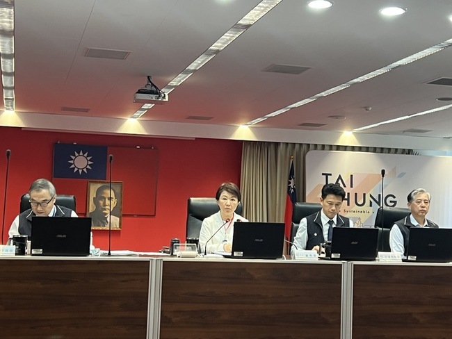 高齡駕駛換照新制5月實施  中市估逾13萬人需辦理 | 華視新聞