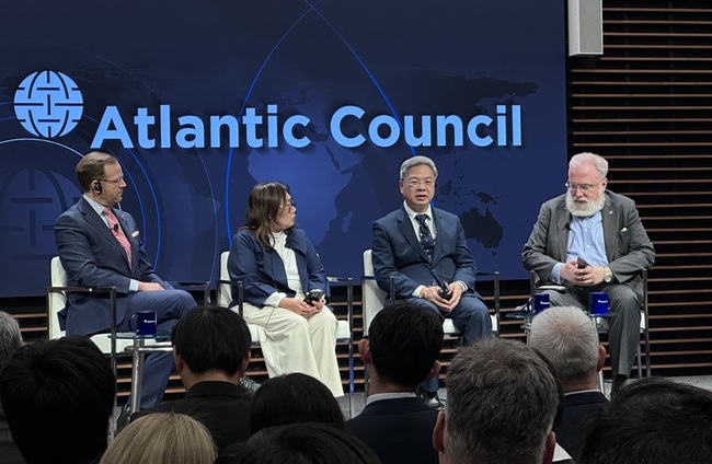 龔明鑫：AI時代台扮演要角　台美攜手打造非紅供應鏈 | 華視新聞