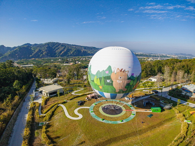 南投九九峰氦氣球組裝完成　春節前開放搭乘賞景 | 華視新聞