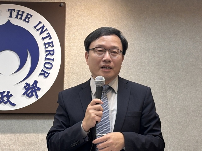 老宅延壽設屋頂光電可優先核定　最高補助30萬元 | 華視新聞