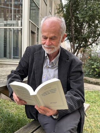 法擬禁青少年用社媒　院士也曾滑不停警告注意力風險