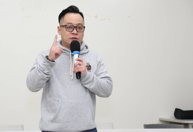 童子瑋提三節敬老金加倍政見　年領1.8萬元 | 華視新聞