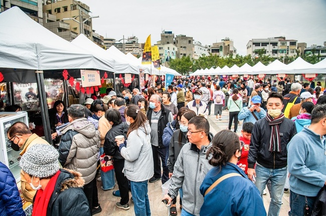 嘉義市年貨大街2/6中央廣場登場  天天抽萬元現金 | 華視新聞