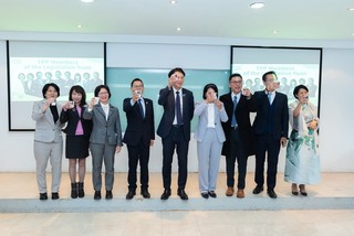 黃國昌：嚴格監督特別預算與支持國防毫無衝突