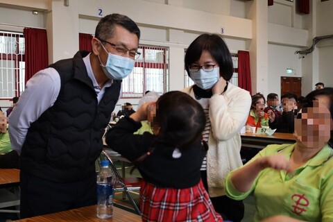 春節將屆台中女監多場懇親　收容人與家屬相擁而泣