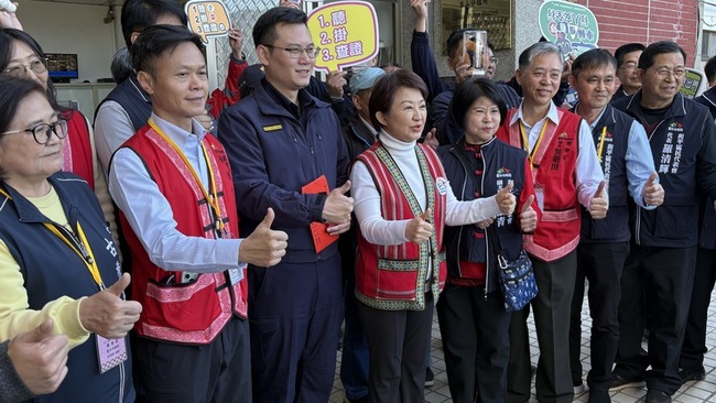 蔣萬安署名春聯「馬踏飛燕」引聯想　盧秀燕：吉祥話 | 華視新聞