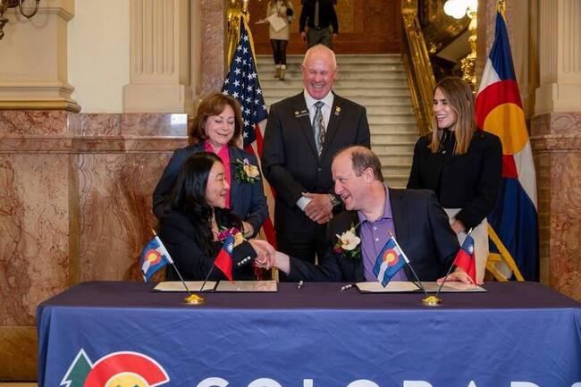駐丹佛辦事處與科羅拉多州簽MOU  強化科技經貿合作 | 華視新聞