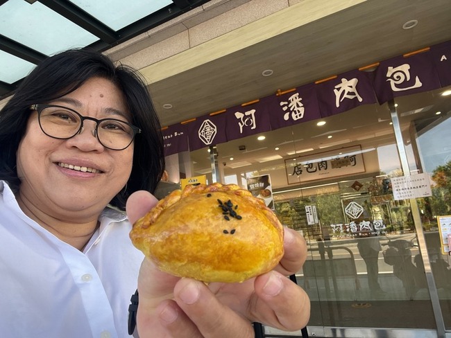 立委王美惠騎小綿羊帶路　推薦嘉義美食咖哩餃 | 華視新聞