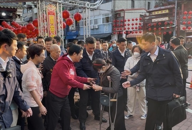 賴總統台南發福袋　盼通過總預算及國防特別預算 | 華視新聞