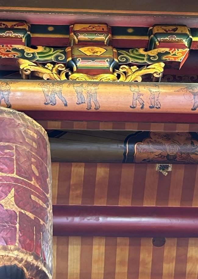 鹿港玉渠宮融合傳統現代　海綿寶寶彩繪成亮點 | 華視新聞