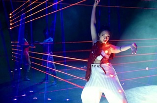 數位藝術家鄭淑麗新作「遊林驚夢」  感受土地能量