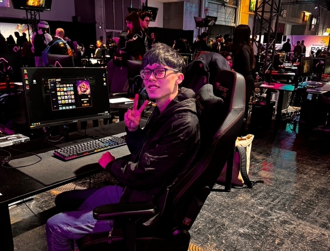 電競好手WithoutYou奪世界冠軍　盼被世界看見 | 華視新聞