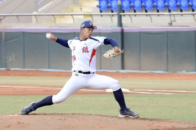 高中木棒聯賽蔡辰瀧完封好投　平鎮連3屆晉冠軍戰 | 華視新聞