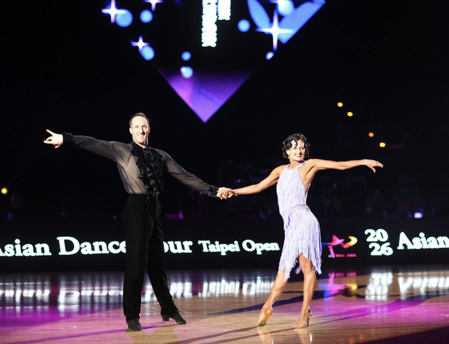 國標舞亞巡賽台北站落幕　台灣選手展佳績 | 華視新聞