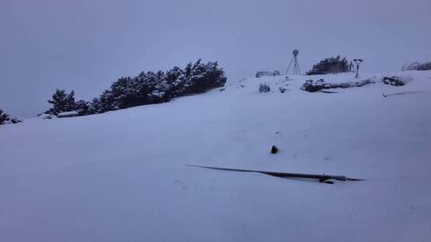 玉山積雪5公分　氣象署：有結冰與霧淞現象