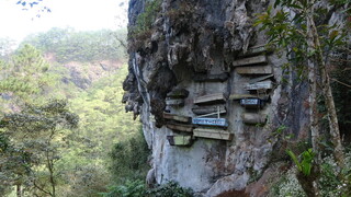 原住民懸棺習俗延續千年　菲律賓山城吸引國際遊客