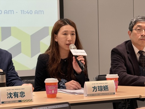 中國兩會訊號  學者：北京不再掩飾經濟困境