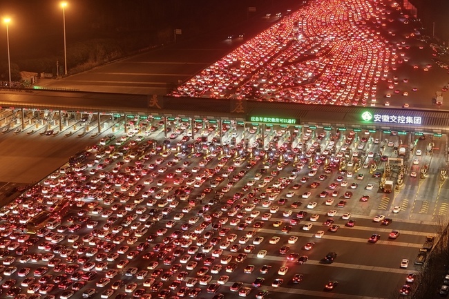 財政困難  中國地方政府競相新設國道收費站 | 華視新聞