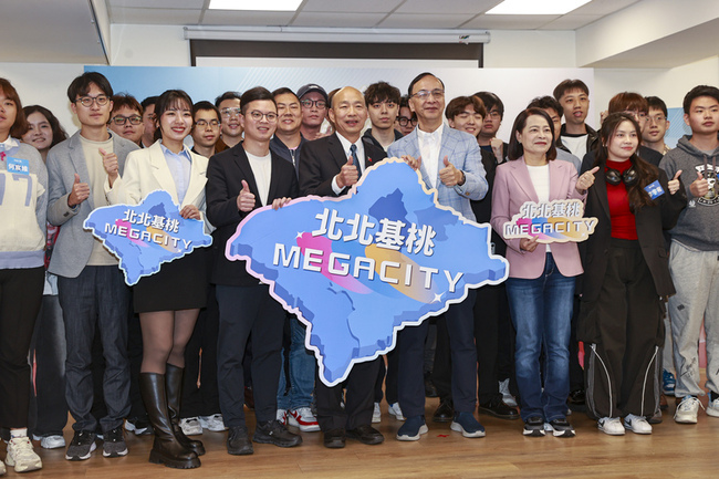 韓國瑜勉勵年輕學子　投入選舉永遠不要忘記人民感受 | 華視新聞