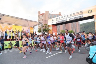 萬金石馬拉松　周庭印國內總排名3連霸