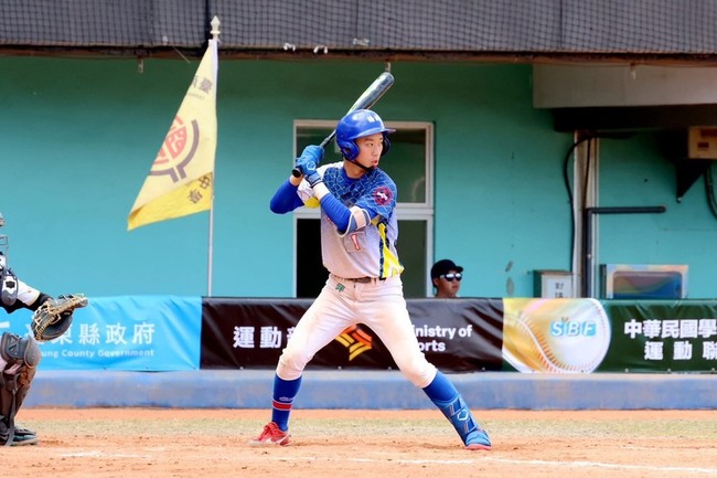 國中硬式棒球聯賽陳愷忻滿貫砲　橋頭晉級32強 | 華視新聞
