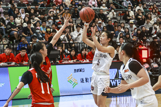 HBL菜鳥吳沛萱飆致勝一擊　永仁奪季軍展望新賽季 | 華視新聞