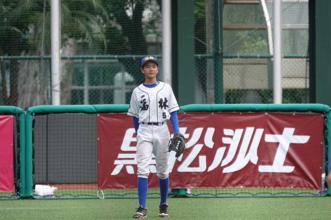 謝國城盃少棒簡書曜先發勝投　北市福林搶首勝 | 華視新聞