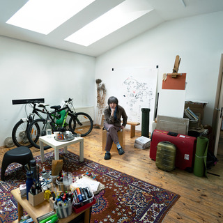 何孟娟在台個展　一探戰火下烏克蘭女性藝術家