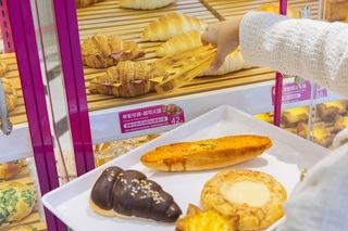 搶800億白金商機　全家吐司拚業績增3成統一超強化通路