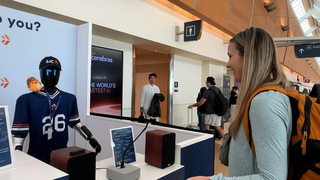 矽谷大城領先全美引進機場客服機器人  50種語言服務