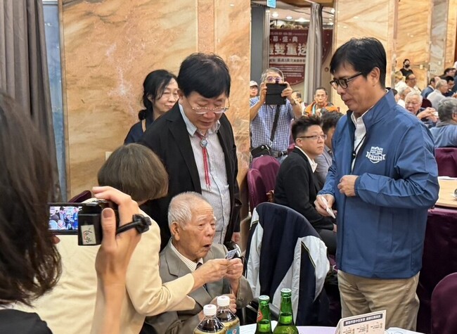 98歲日籍校友重返雄中　見證跨越80年青春與情誼 | 華視新聞