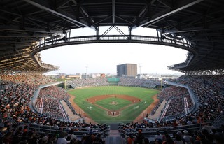 蘇智傑敲歷史性首轟　獅隊留下台南亞太棒球場首勝