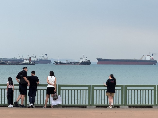中東衝突亞洲港錨地船舶增  星銀行對物流曝險受矚 | 華視新聞