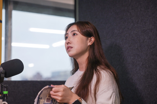 台語詩集「日花閃爍」暢銷　温若喬盼為母語學習減壓