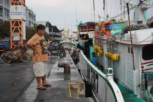 東港漁船通報屏東第一鮪失格　船長質疑公告不清 | 華視新聞