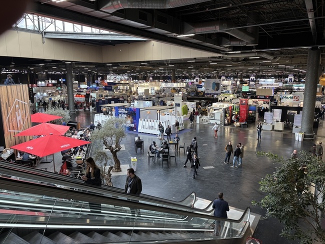 在法台商展示高端工具機　應用廣泛未受油價波動影響 | 華視新聞