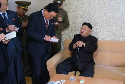 北韓公布金正恩照片 疑玩兩面手法 | 