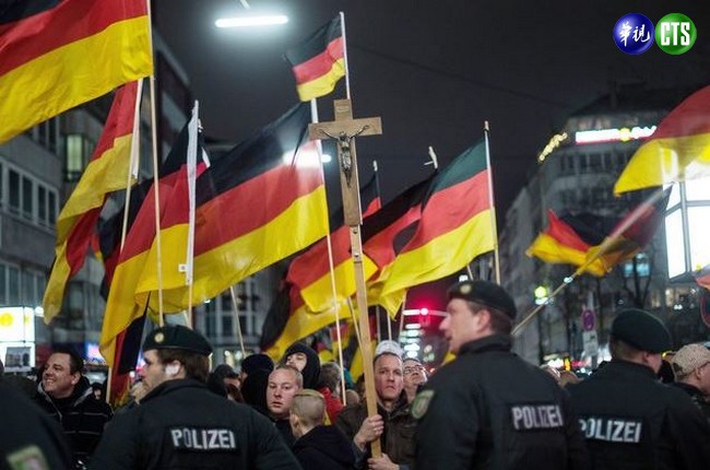 【華視搶先報】德國伊斯蘭爭議加劇 正反遊行人數創新高 | 華視新聞