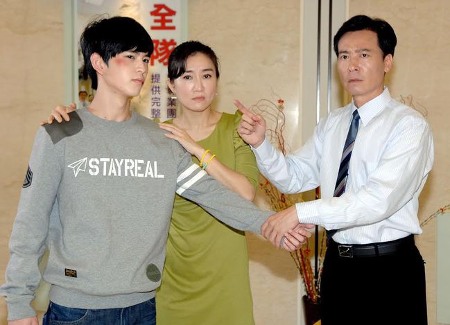 胡佩蓮為孩子放棄海外演出機會  卻為尹昭德接演《空白轉機》 | 華視新聞