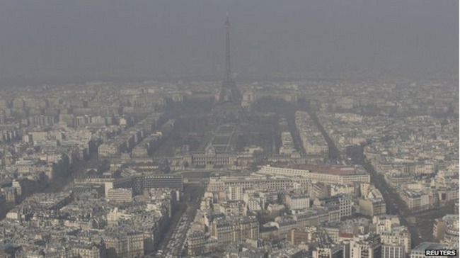 巴黎空汙嚴重 半數汽車禁止上路! | 華視新聞