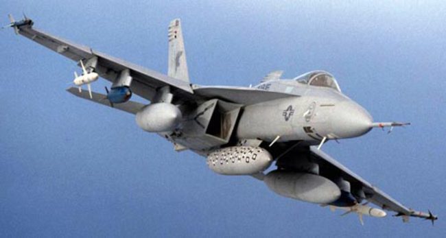 美F-18戰機 迫降台南機場 | 華視新聞