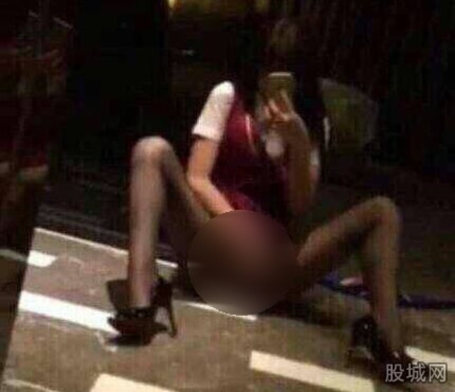 疑淫照外洩 網傳深圳空姐自殺 | 華視新聞