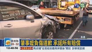 車禍慌了... 嬤誤踩油門再撞