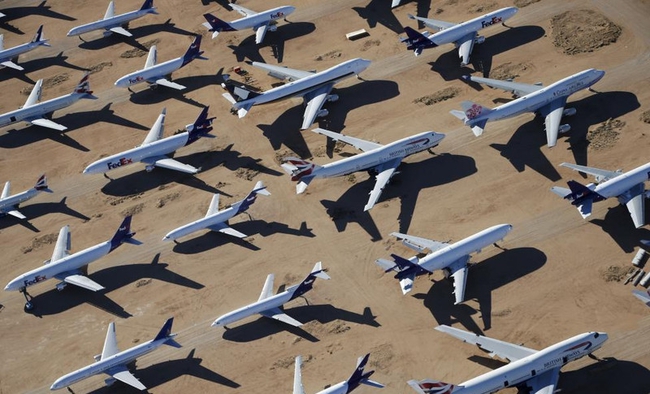 一片死寂!美國加州沙漠 成飛機墳場 | 華視新聞